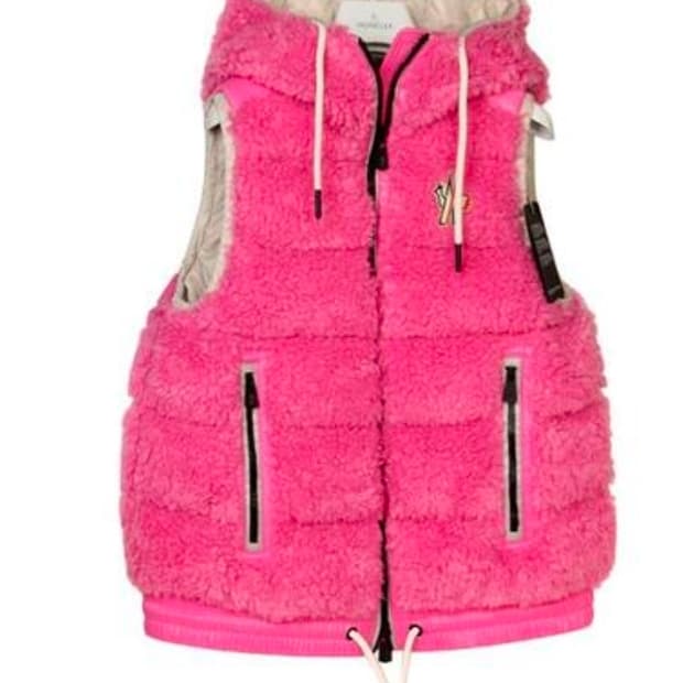 몽클레어 그레노블 테디 구스다운 패딩 베스트 