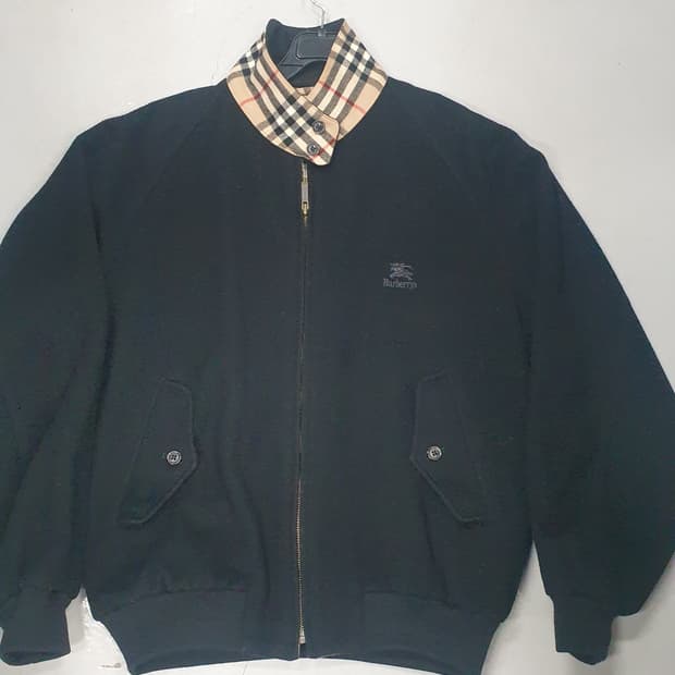 빈티지 버버리  블랙 자켓 라지ㄴ 읿본판