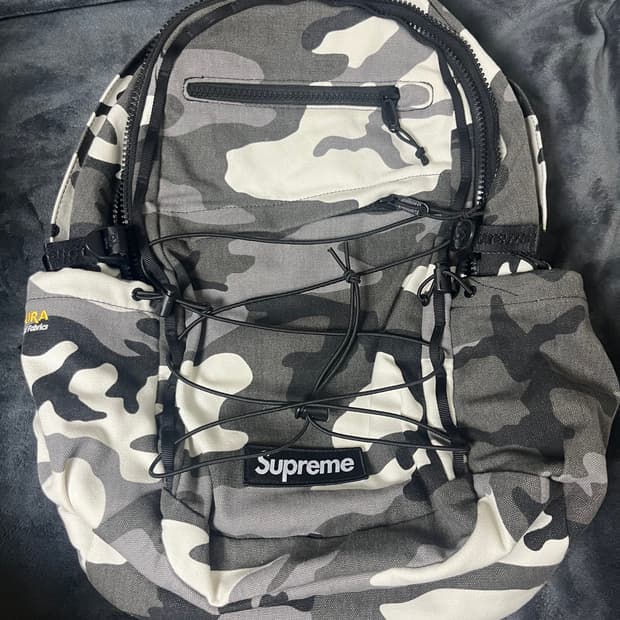 슈프림 백팩 스노우 카모 25SS