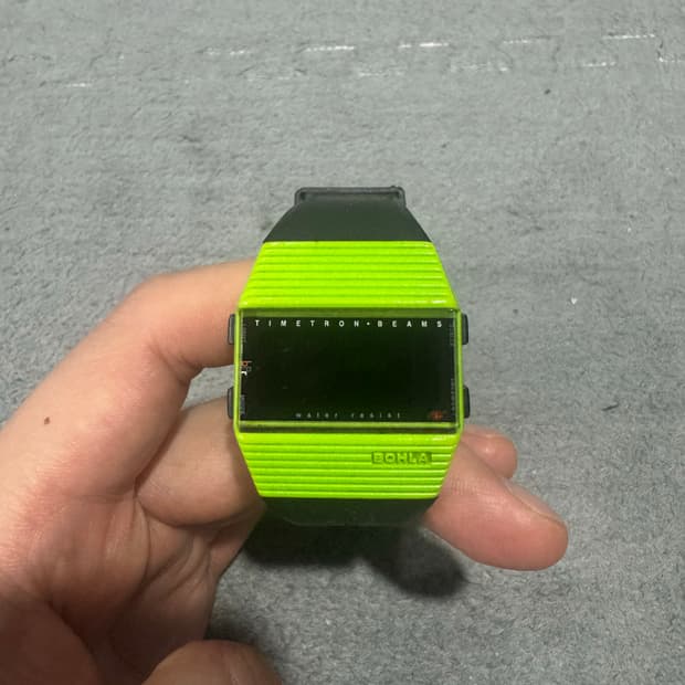 빔스 볼라 시계 (초기형)