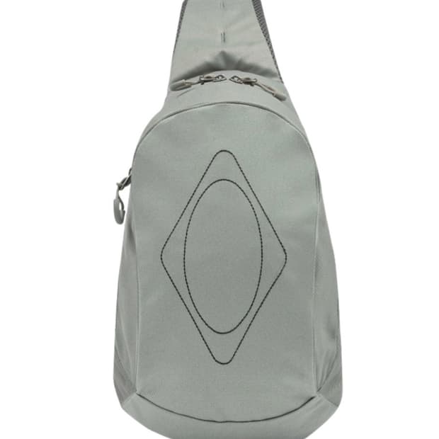 미스치프 롬버스 포켓 슬링백 카키 베이지