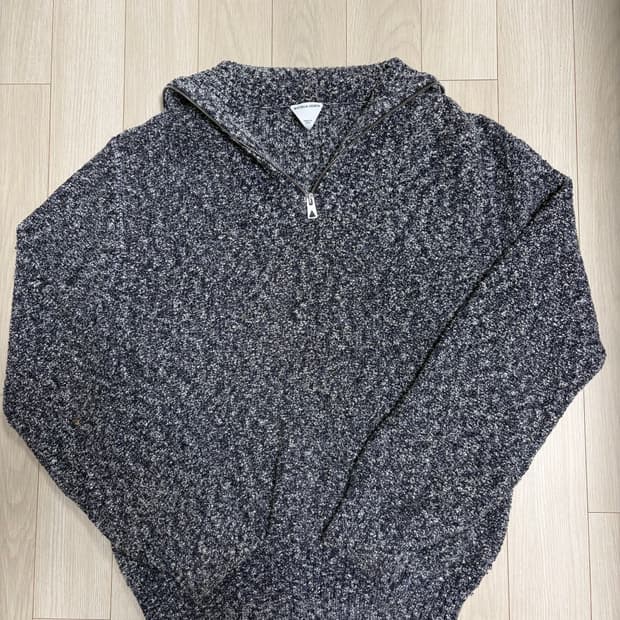 보테가베네타 하프집업 니트 M사이즈