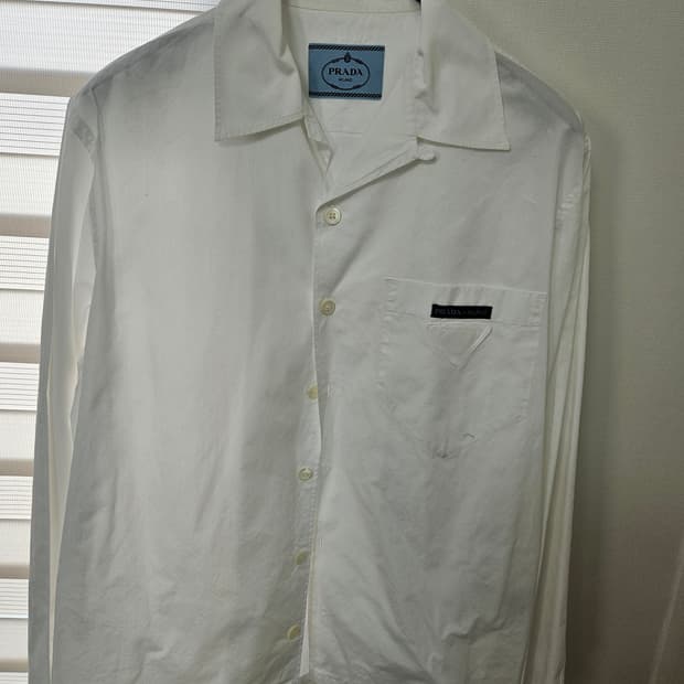 프라다 화이트셔츠
