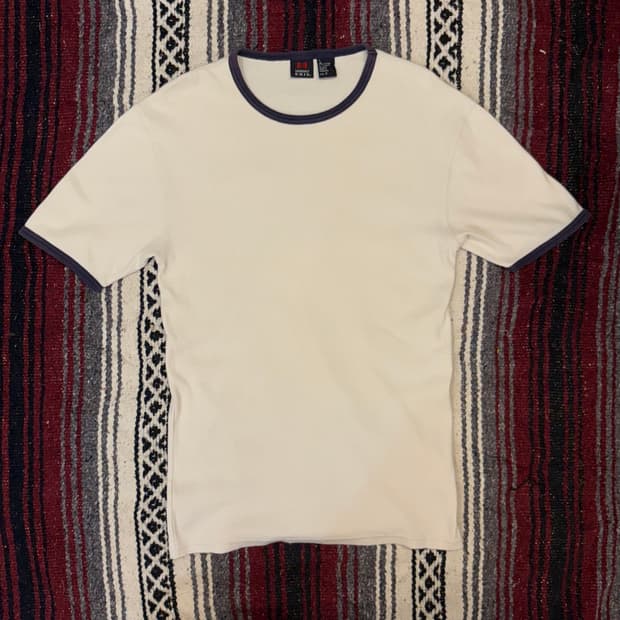 Emergency exit vtg_ripped t-shirt
