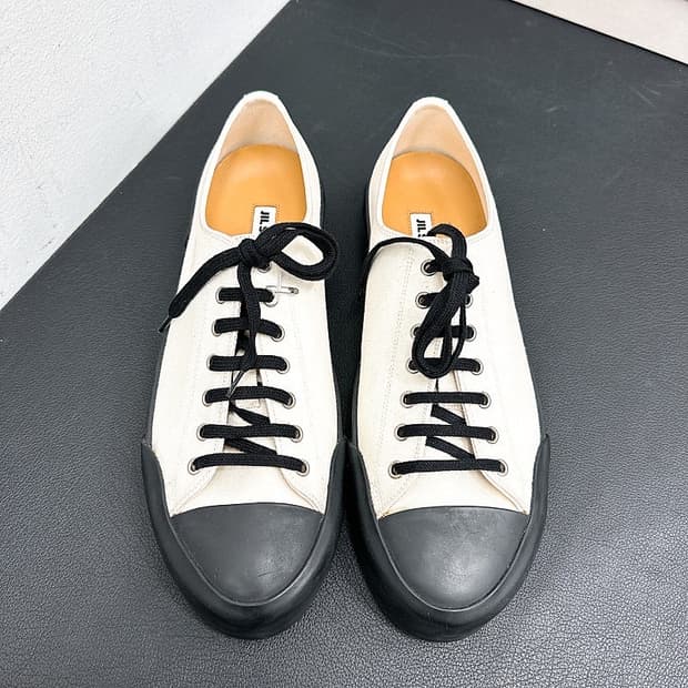 (정품/새상품) JIL SANDER 질 샌더  블랙화이트 캔버스 스니커즈