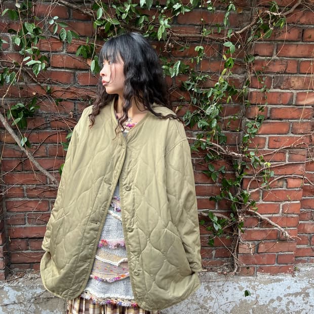 카키 그린 퀼팅 오버핏 재킷