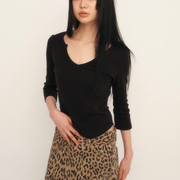 큐리티 브이넥 7부 티셔츠