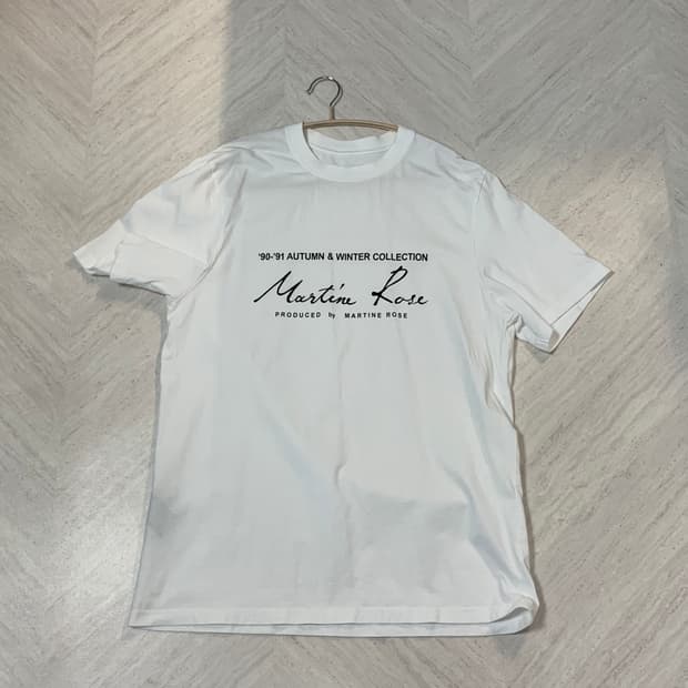마틴로즈 로고 반팔 화이트 L 사이즈
