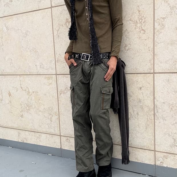 “NICOLE” Y2K Grunge Mood Leather Detail 