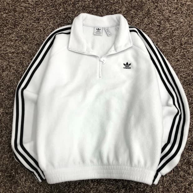 아디다스 반집업 후리스