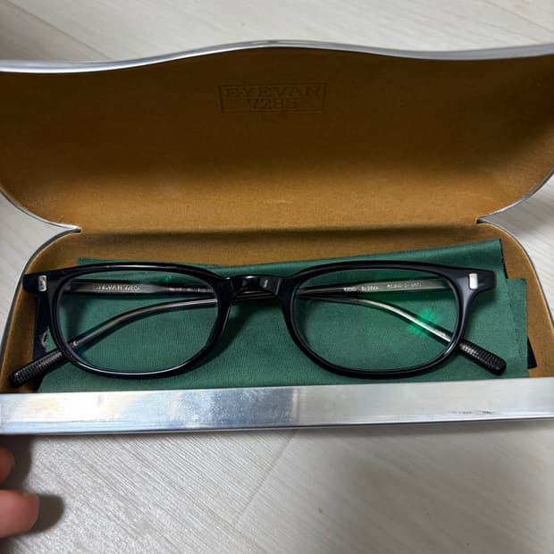 아이반 7285 333 블랙