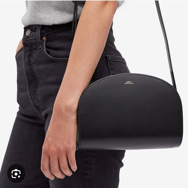 A.P.C. 아페쎄 데미룬 하프문 크로스백