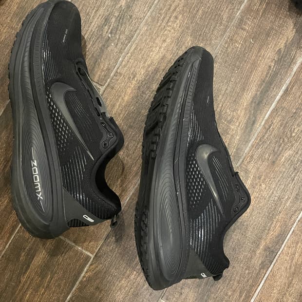 나이키 보메로18 280