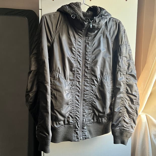 유니클로x키미노리모리시타 셔링 MA-1 카키