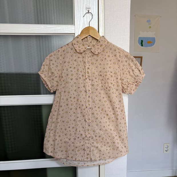 살구 플라워 반소매 블라우스