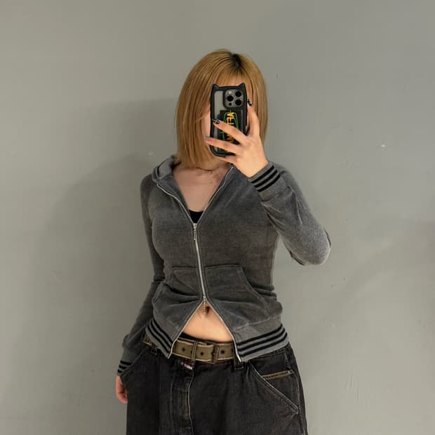 velour line detail 2-way hood zip-up