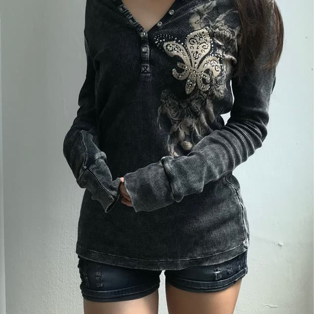 Graphic Long Sleeve