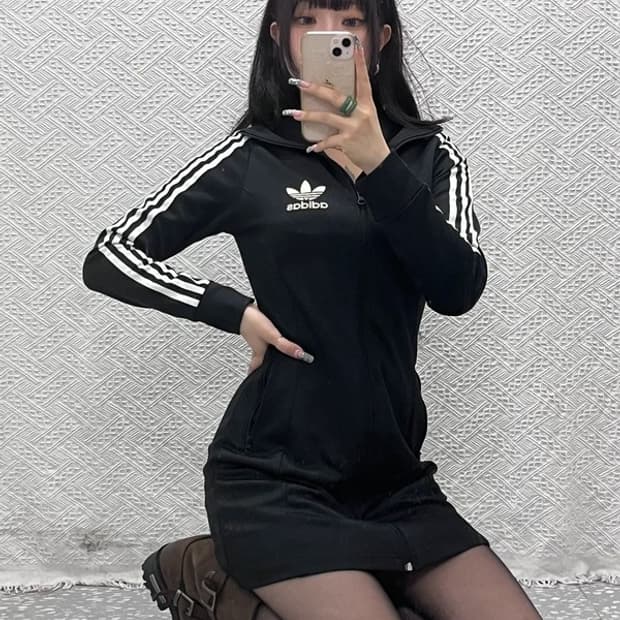 아디다스 Y2K 유로파 딱붙핏 져지 집업 미니 원피스 90 C12713