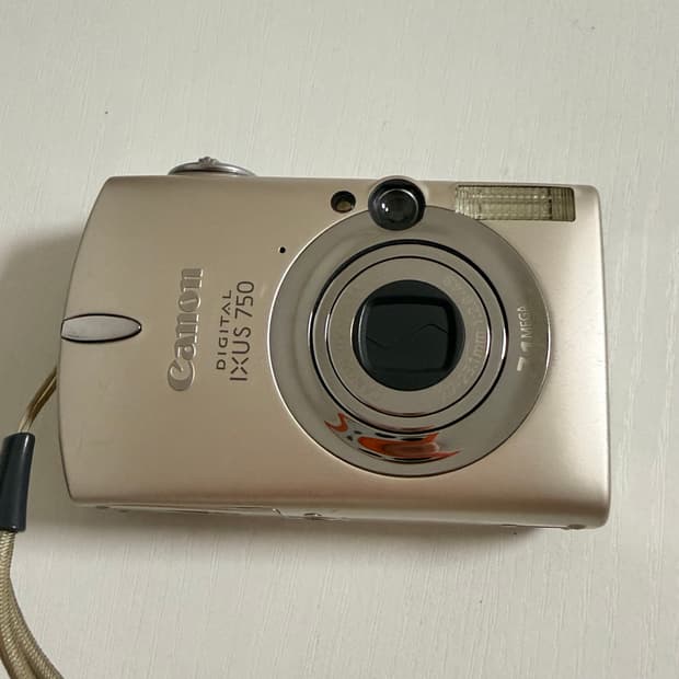 캐논 Canon 익서스750 카메라