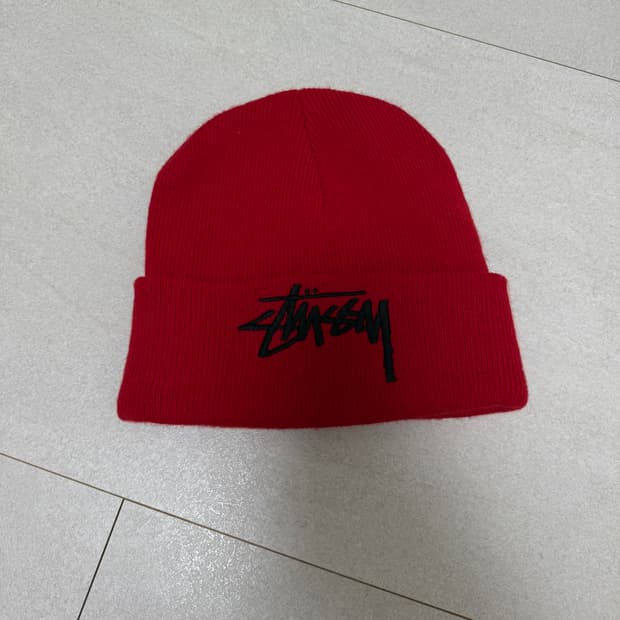 스투시 빨간색 비니