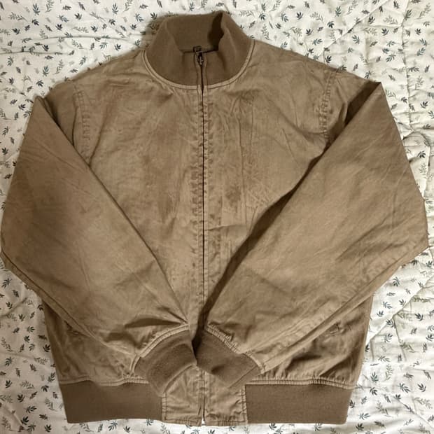 [M] 디스이즈네버댓 x 다니엘 존스턴 워시드 탱커 자켓 카키 디네댓