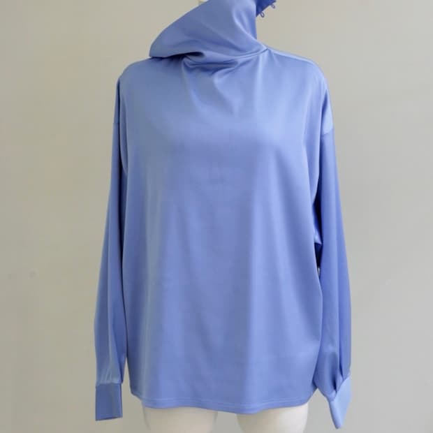 프레클 neuadult 노이어덜트 블루 2way 하이넥 블라우스 셔츠