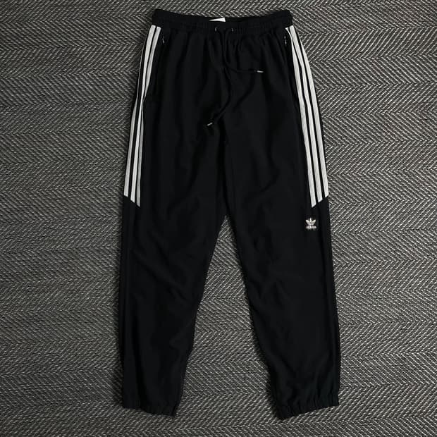 아디다스 트레포일 우븐 트랙팬츠 블랙o 2862