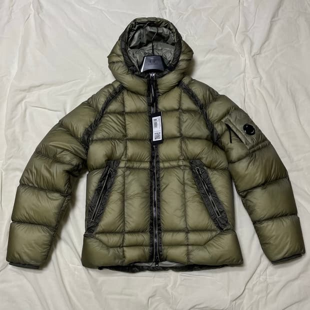 새상품 L 25FW CP컴퍼니 DD쉘 펀가이그레이