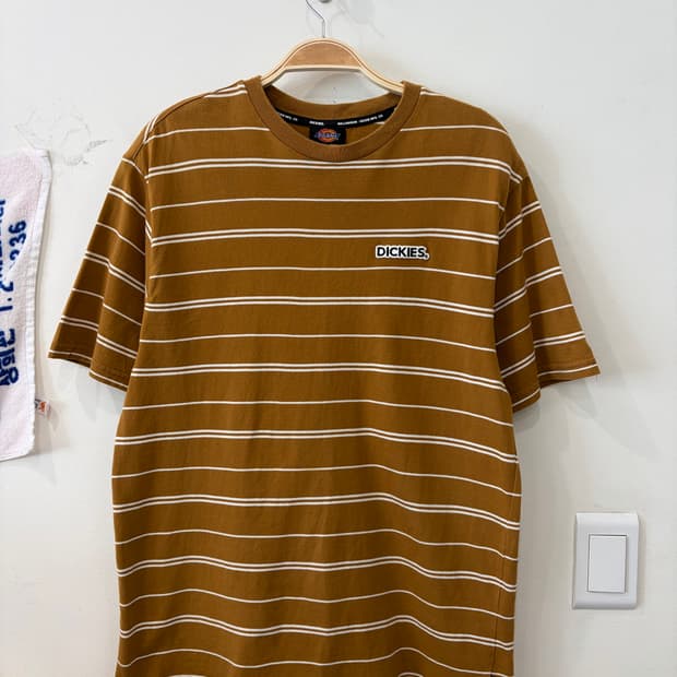 76. 디키즈 반팔