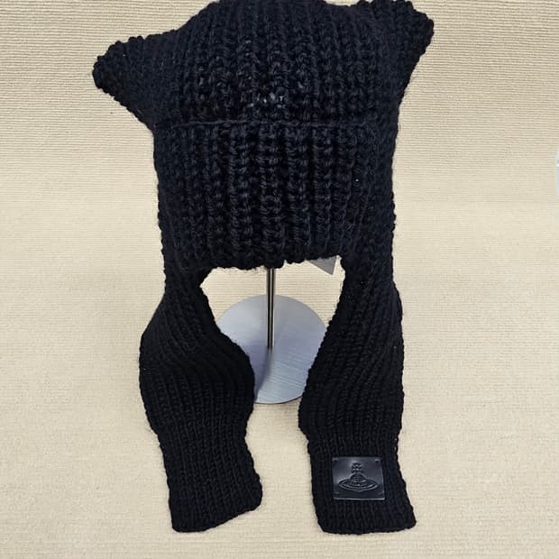 비비안웨스트우드 캣 니트 비니