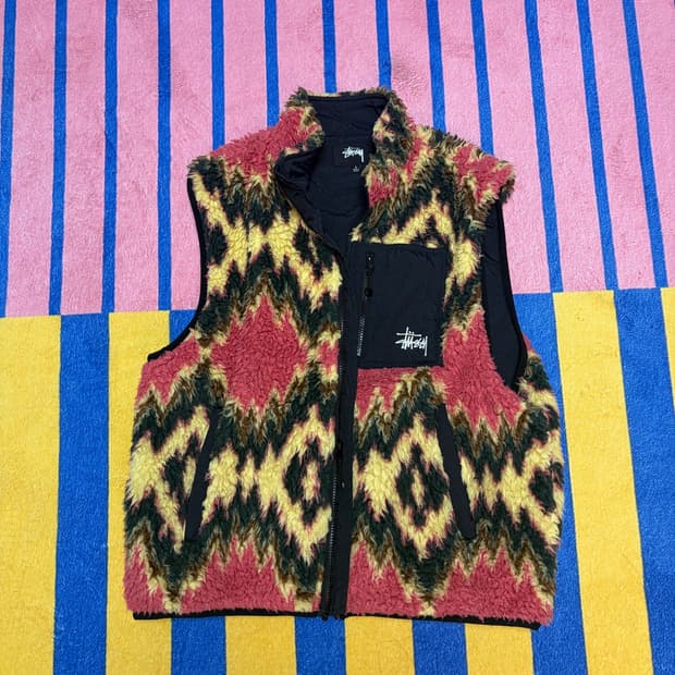 스투시 베스크 쉐르파 L size
