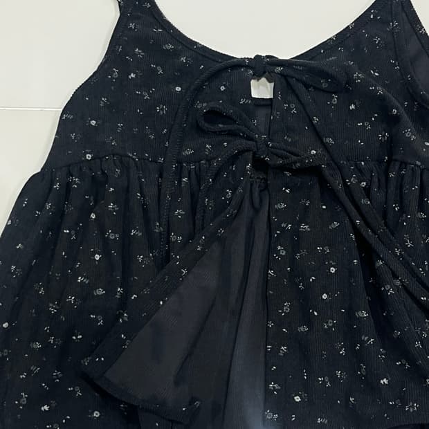 골덴 플라워 잔꽃 나시 민소매 뷔스티에 블라우스 슬리브리스 모리걸