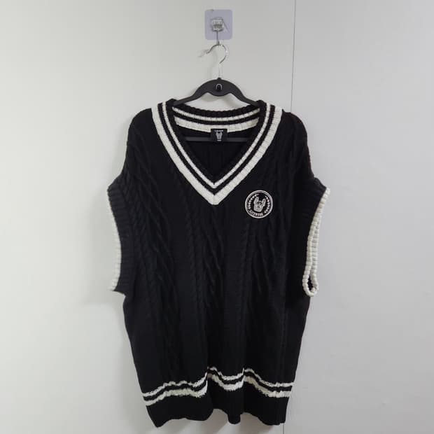 라이프워크 니트조끼 브이넥조끼 꽈배기조끼 110