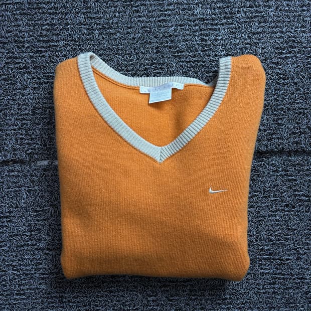 나이키 우먼스 올드스쿨 링거 디테일 니트 2399