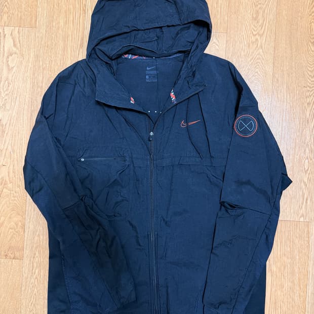 Nike 바람막이