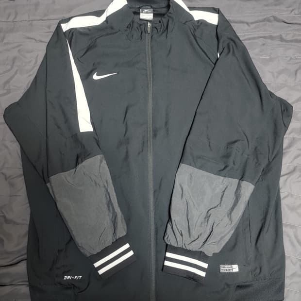 나이키 드라이핏 트랙 자켓