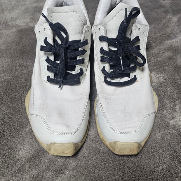 릭오웬스 x 아디다스 러너 235