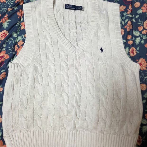 폴로 케이블 니트 조끼 팝니다