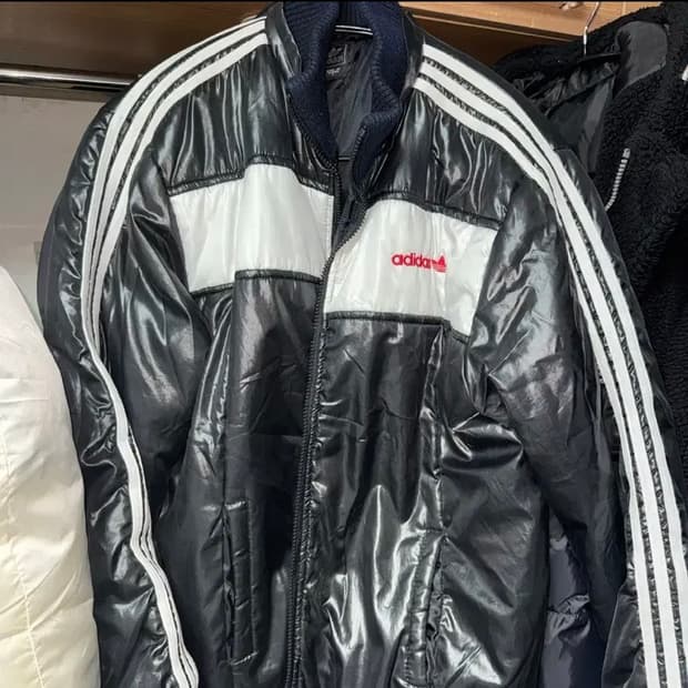 무배) 아디다스 3line 패딩 점퍼