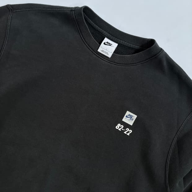 나이키 에어포스 맨투맨