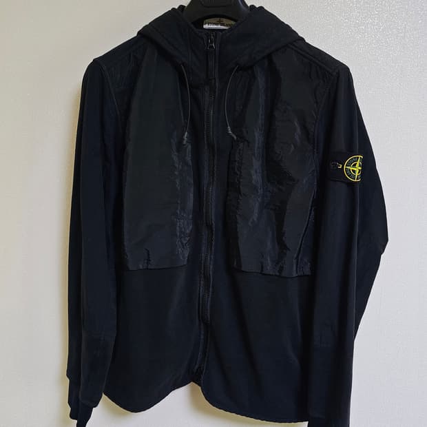 스톤아일랜드 브러쉬드 코튼 나일론메탈 후드집업