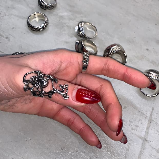 빈티지 오리엔탈 펑크 해골넝쿨링