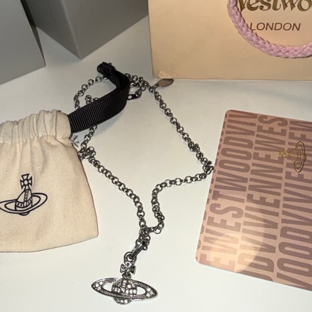 비비안웨스트우드 목걸이