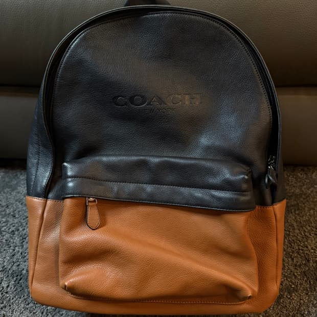 코치 가죽 백팩 일본 한정