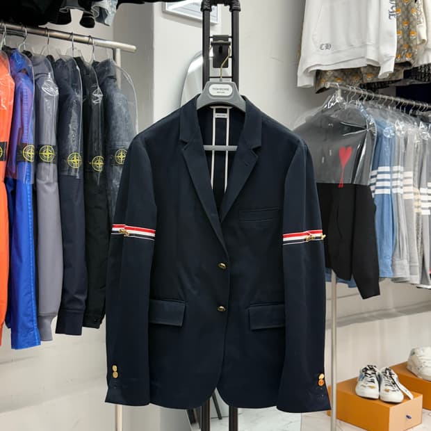 [3] 톰브라운 암밴드 금장 블레이저 자켓