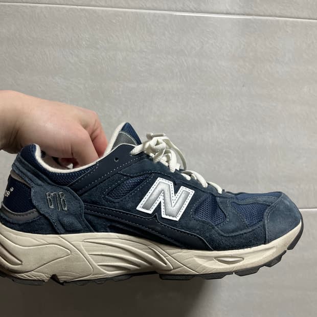 뉴발란스 878 네이비