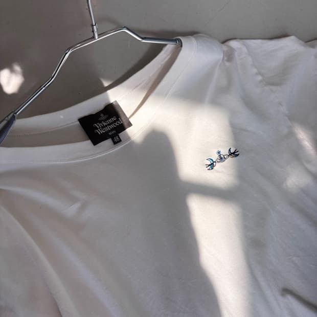 Vintage Vivienne Westwood Round T