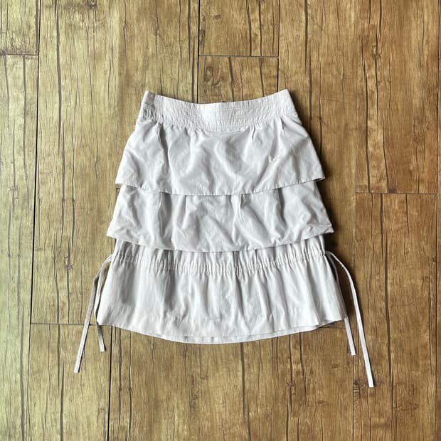 Body Dressing Deluxe Tiered String Skirt