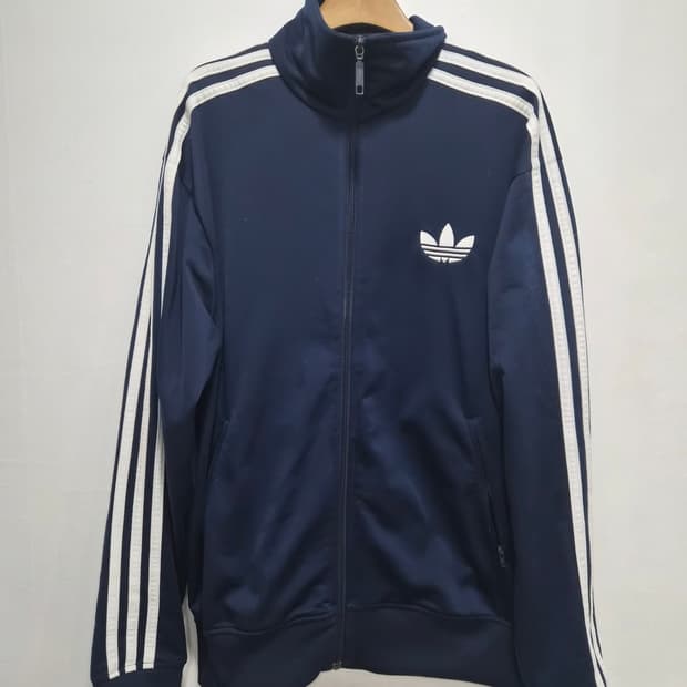 100) 아디다스 파이어버드 네이비 트랙탑 져지 팝니다