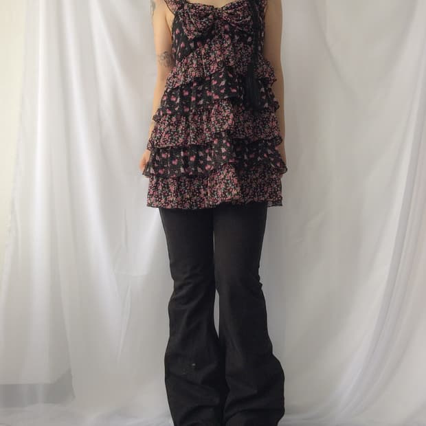 Ribbon point flower pattern layer sleeve